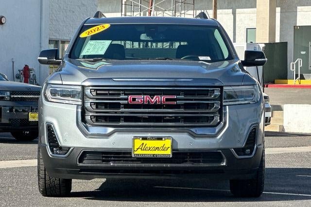 2023 GMC Acadia AT4