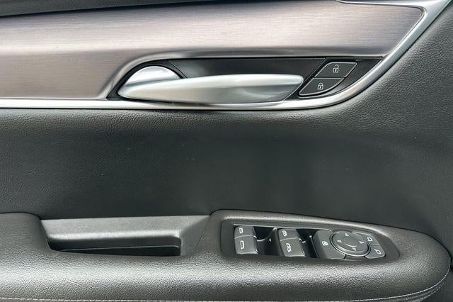 2023 Cadillac XT5 Luxury