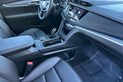 2026 Cadillac XT5 Luxury