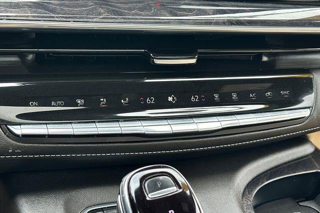 2022 Cadillac Escalade ESV Premium Luxury