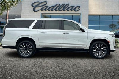 2022 Cadillac Escalade ESV Premium Luxury