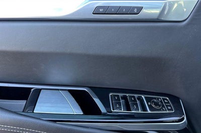 2025 Cadillac Escalade ESV Premium Luxury Platinum