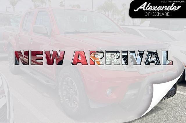 2015 Nissan Frontier 4.0 SL Crew Cab 4X2 AT SWB's photo
