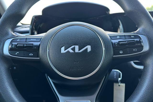 2022 Kia K5 LX