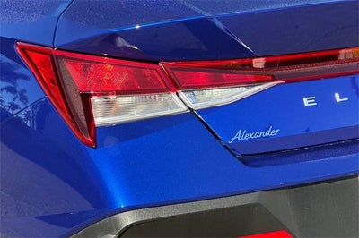 2025 Hyundai Elantra SE