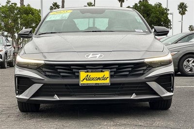 2025 Hyundai Elantra SEL Sport