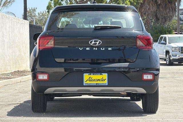 2026 Hyundai Venue SE