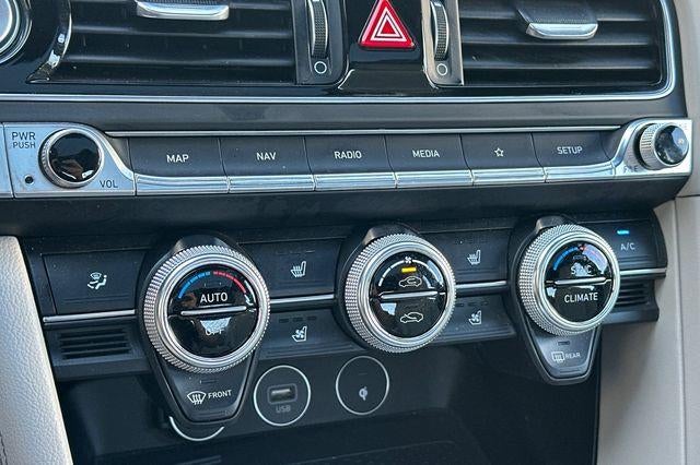 2023 Genesis G70 2.0T