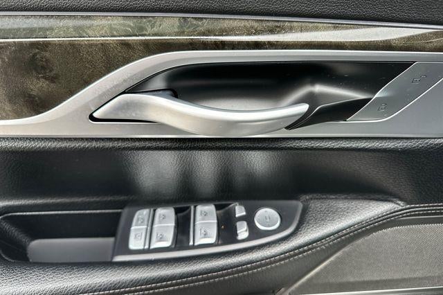 2022 BMW 7 Series 740i