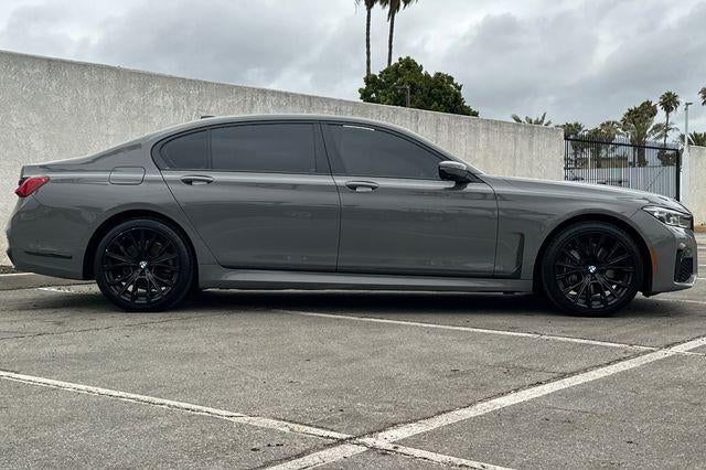2022 BMW 7 Series 740i