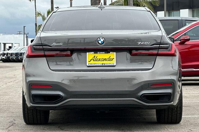 2022 BMW 7 Series 740i