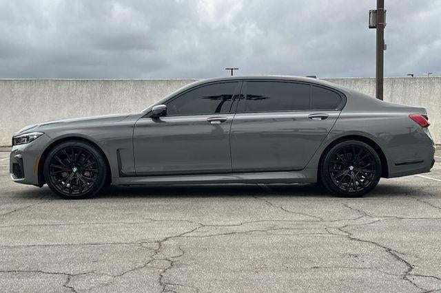 2022 BMW 7 Series 740i