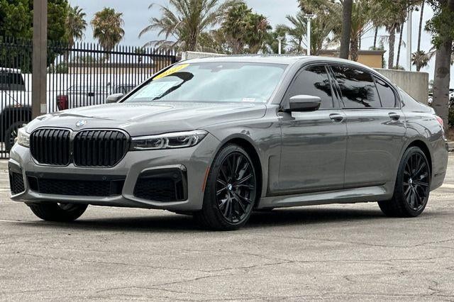 2022 BMW 7 Series 740i