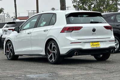 2025 Volkswagen Golf GTI SE