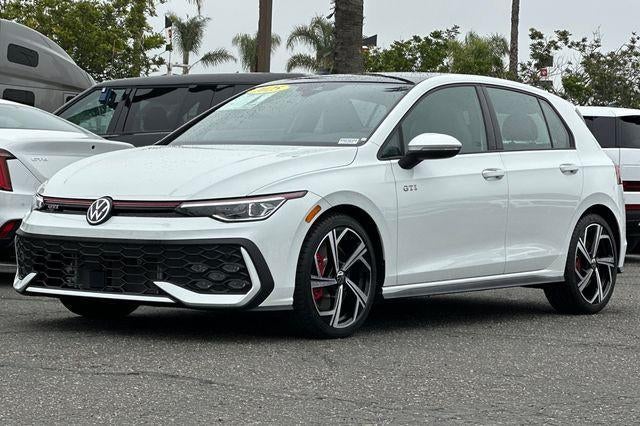 2025 Volkswagen Golf GTI SE