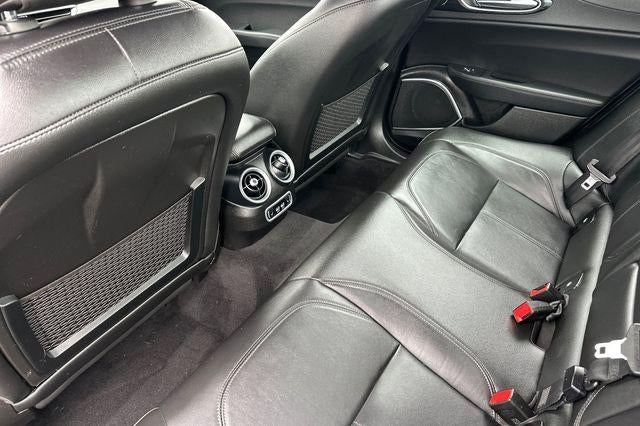 2023 Alfa Romeo Giulia Base