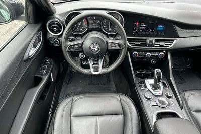 2023 Alfa Romeo Giulia Base