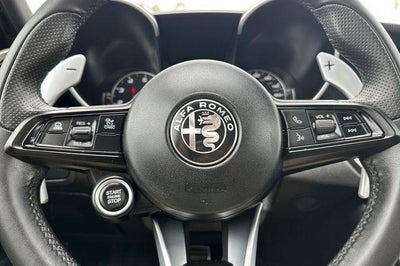 2023 Alfa Romeo Giulia Base