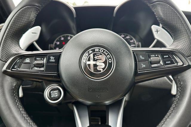 2023 Alfa Romeo Giulia Base