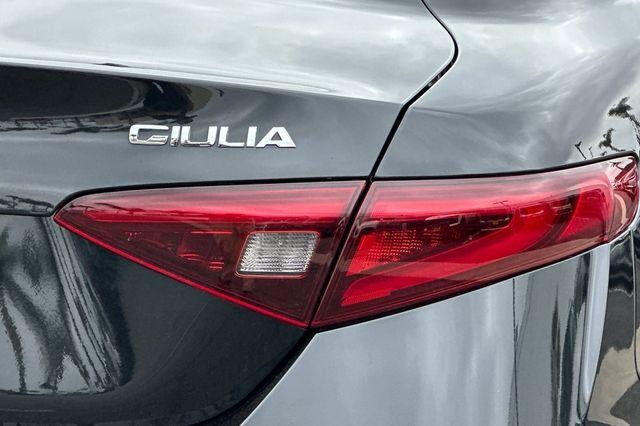 2023 Alfa Romeo Giulia Base