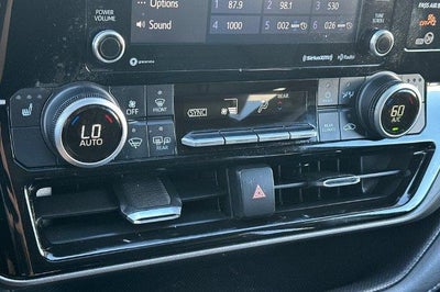 2021 Toyota Highlander XLE FWD (Natl)