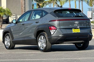 2026 Hyundai KONA SE FWD