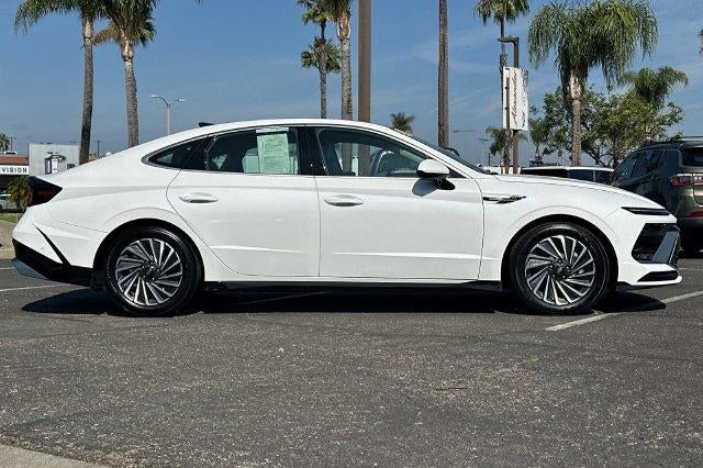 2025 Hyundai SONATA HYBRID Limited FWD