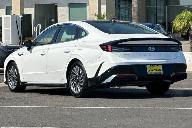 2025 Hyundai SONATA HYBRID Limited FWD